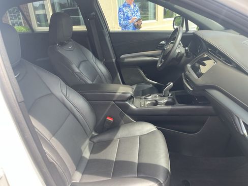 Used 2023 Cadillac XT4 Premium Luxury AWD/4WD image 29