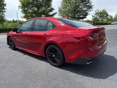 Used 2026 Toyota Camry SE w/ Multimedia Upgrade Package FWD image 4