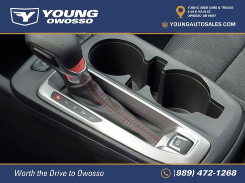Used 2024 Chevrolet Trax RS FWD image 16