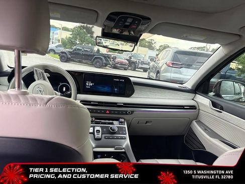 Used 2025 Hyundai Palisade Calligraphy FWD image 8
