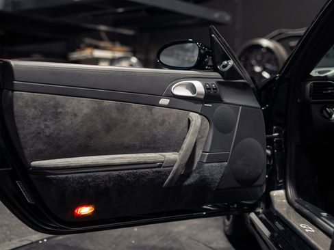 Used 2008 Porsche 911 GT2 RWD image 16
