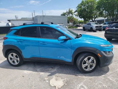 Used 2022 Hyundai Kona SEL FWD image 1
