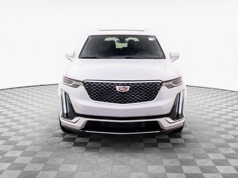 New 2025 Cadillac XT6 Premium Luxury image 2