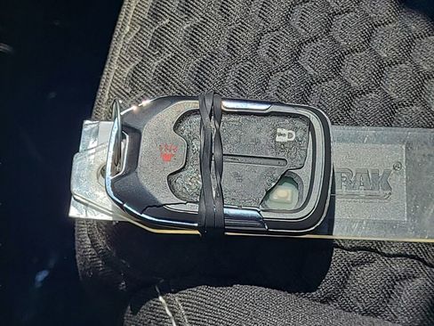 Used 2019 GMC Acadia SLE FWD image 23