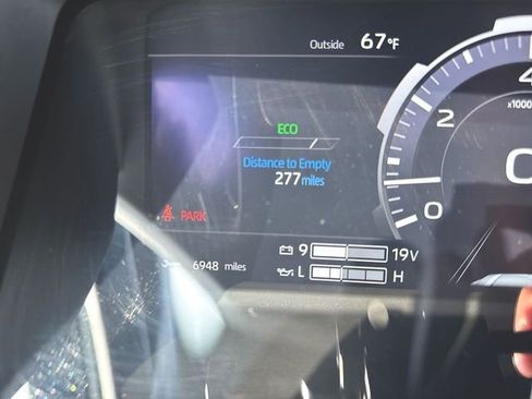 Used 2026 Toyota Tundra Platinum AWD/4WD image 12