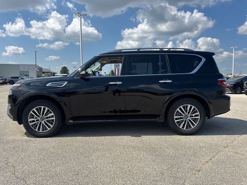 Used 2023 Nissan Armada SL w/ Captain's Chairs Package AWD/4WD image 3