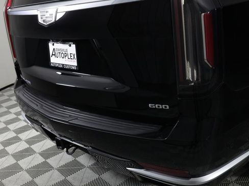 Used 2024 Cadillac Escalade ESV Premium Luxury Platinum w/ Heavy-Duty Trailer Package AWD/4WD image 50