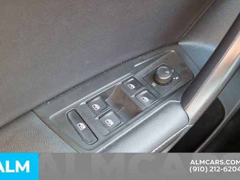 Used 2024 Volkswagen Tiguan S image 15