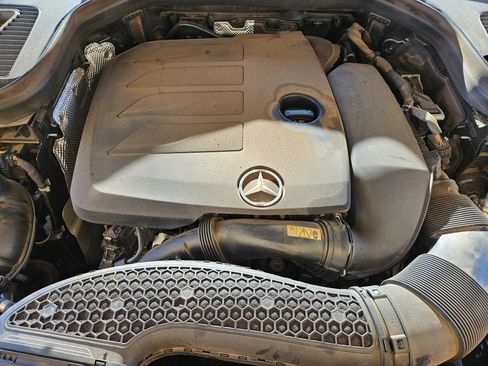 Certified 2022 Mercedes-Benz GLC 300 image 11