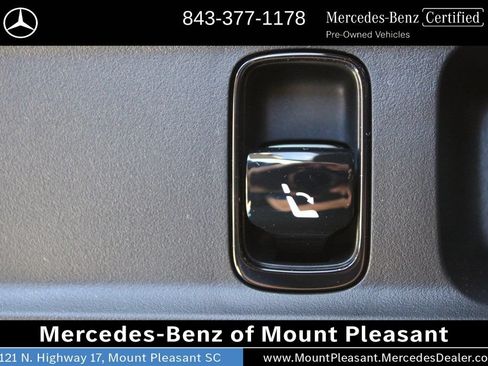 Used 2025 Mercedes-Benz GLC 300 image 10