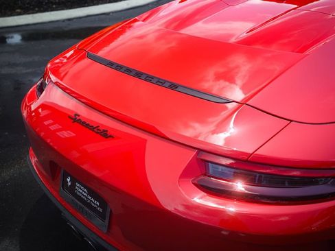Used 2019 Porsche 911 Speedster RWD image 19