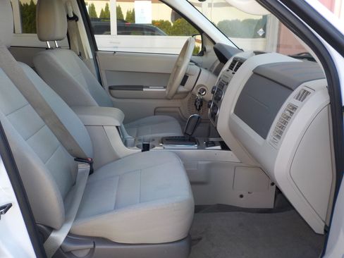 Used 2012 Ford Escape FWD Hybrid image 27