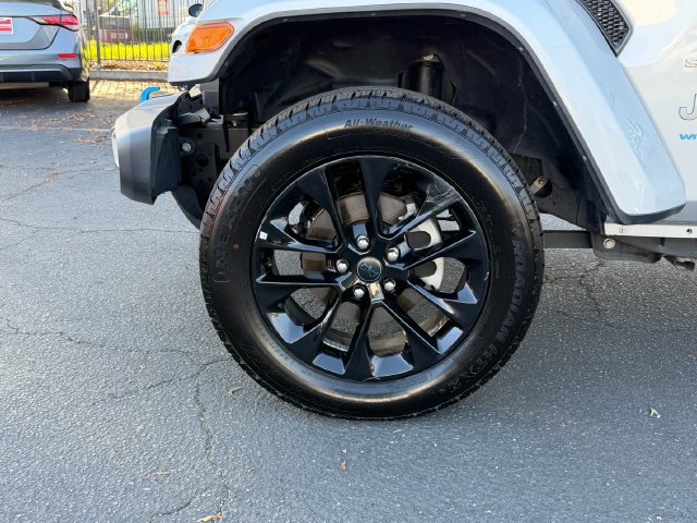 Used 2024 Jeep Wrangler Unlimited Sahara AWD/4WD image 13