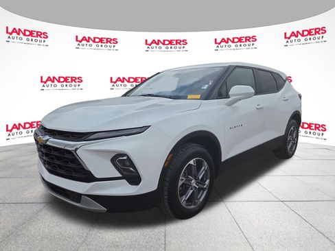 Used 2023 Chevrolet Blazer LT FWD image 7