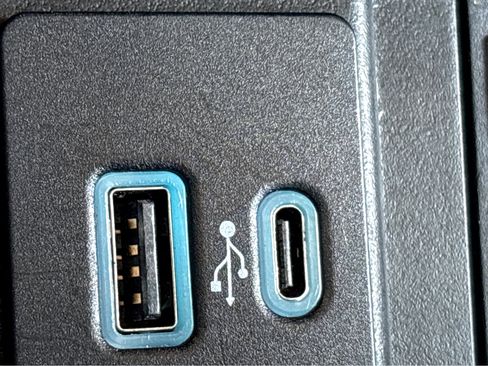 Used 2024 Ford Expedition XLT AWD/4WD image 31