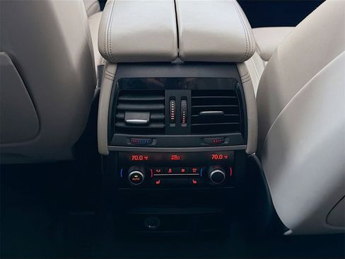 Used 2018 BMW X5 xDrive50i image 28