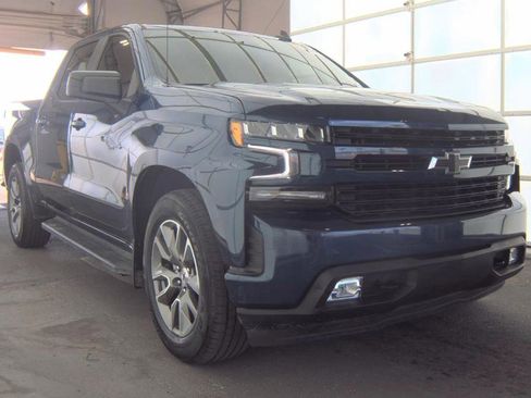 Used 2022 Chevrolet Silverado 1500 RST w/ Convenience Package II image 2