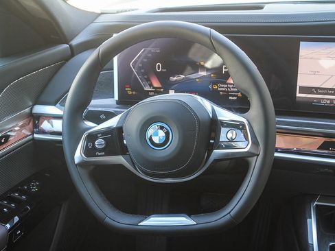 New 2026 BMW i7 eDrive50 w/ Premium Package RWD image 11