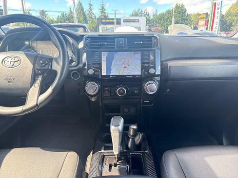 Used 2021 Toyota 4Runner TRD Off-Road Premium w/ Moonroof Package AWD/4WD image 25