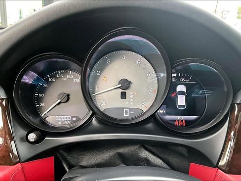 Used 2022 Porsche Macan S image 13