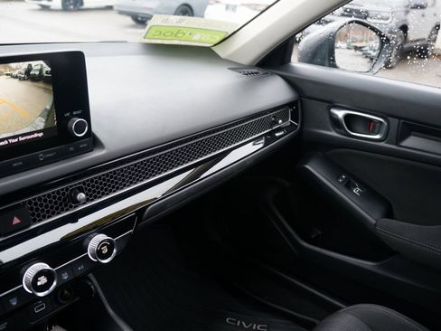 Used 2022 Honda Civic LX image 26