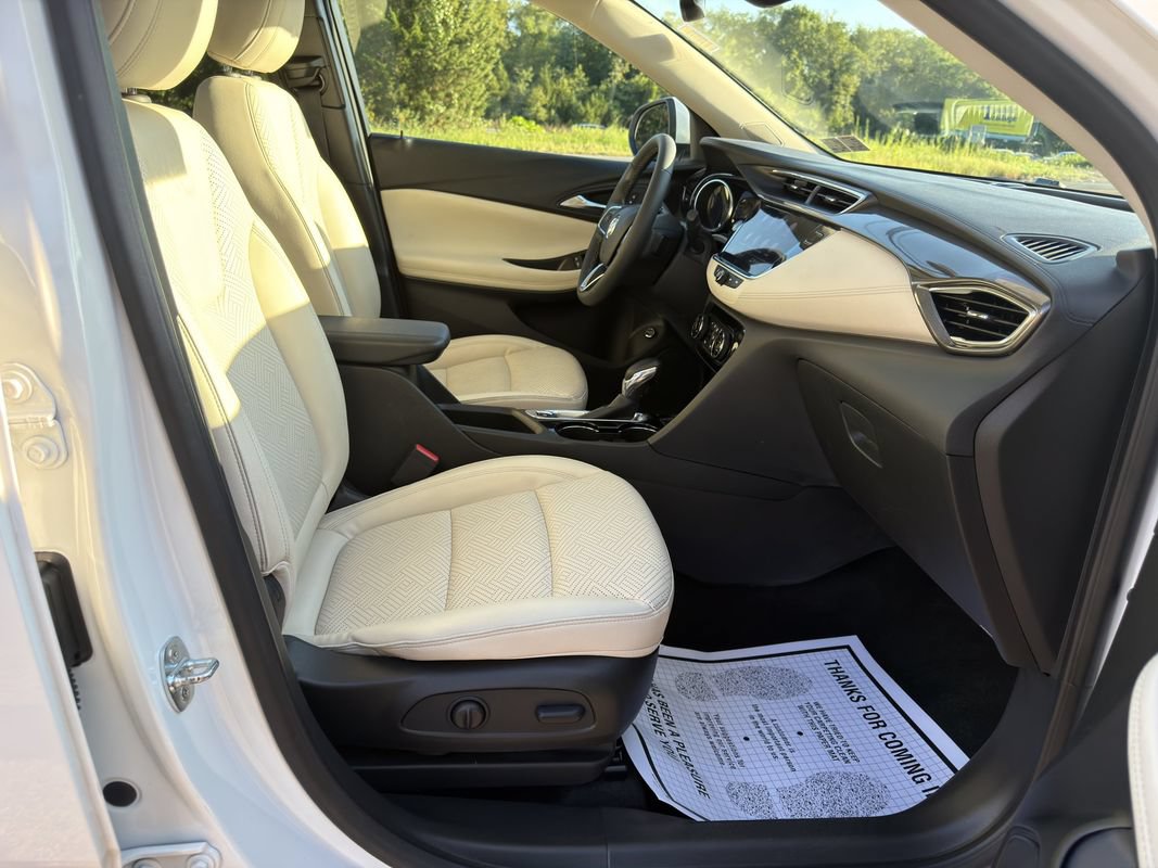 Used 2023 Buick Encore GX Essence w/ Experience Buick Package FWD image 34