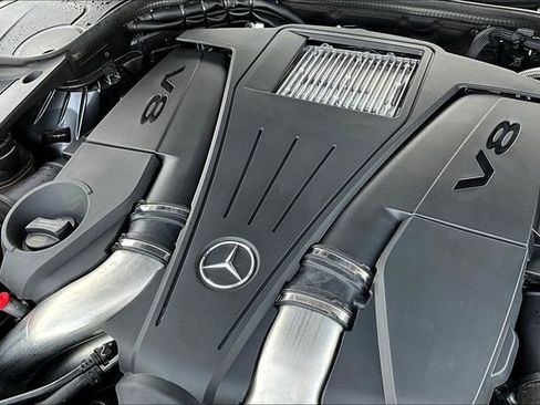 Used 2017 Mercedes-Benz S 550 Sedan image 34