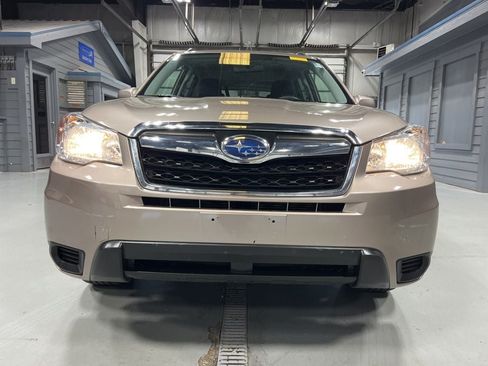 Used 2016 Subaru Forester 2.5i Premium w/ All-Weather Package AWD/4WD image 2