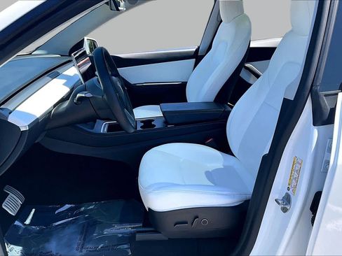 Used 2022 Tesla Model Y Performance AWD/4WD image 7