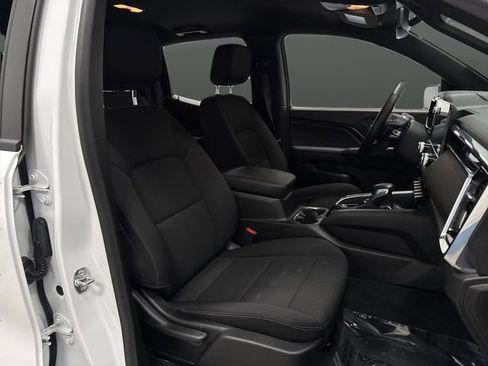 Used 2024 GMC Canyon Elevation w/ Convenience Package image 31