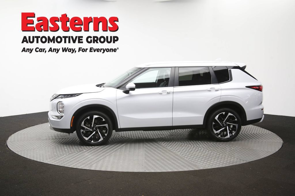 Used 2024 Mitsubishi Outlander SE AWD/4WD image 62