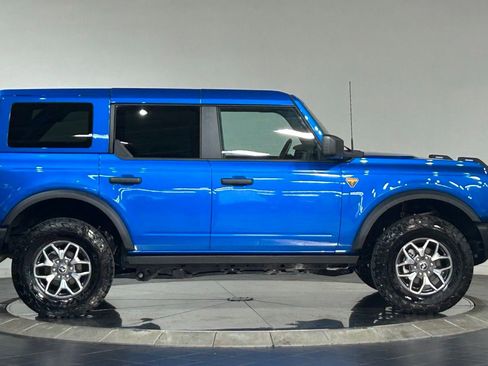 Used 2025 Ford Bronco Badlands AWD/4WD image 11