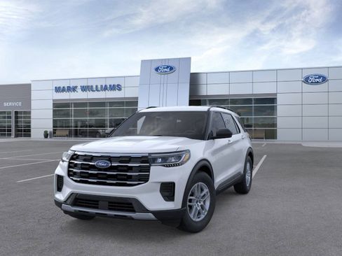 New 2026 Ford Explorer Active image 2