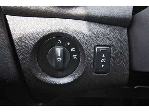 Used 2016 Ford Fiesta SE image 24