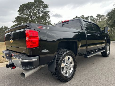 Used 2018 Chevrolet Silverado 2500 LTZ w/ Duramax Plus Package image 5