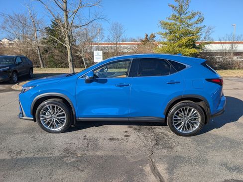 Used 2025 Lexus NX 350h AWD w/ Accessory Package (2T) image 2