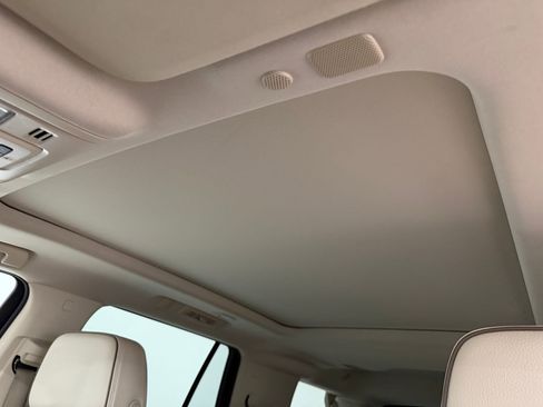 Used 2023 GMC Yukon Denali RWD image 13
