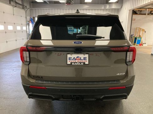 New 2026 Ford Explorer ST-Line w/ ST-Line Street Pack AWD/4WD image 9