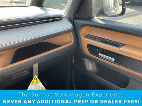 New 2025 Volkswagen ID. Buzz Pro S image 16