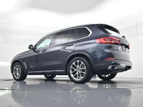 Used 2019 BMW X5 xDrive40i AWD/4WD image 46