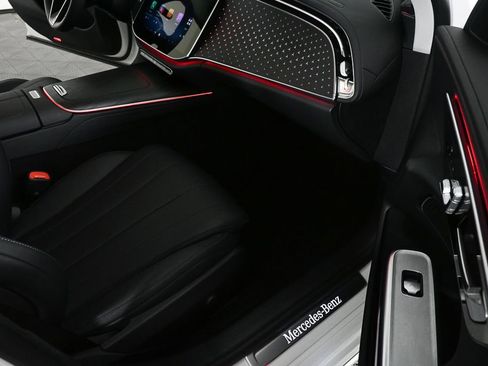 Used 2025 Mercedes-Benz E 350 Sedan image 21