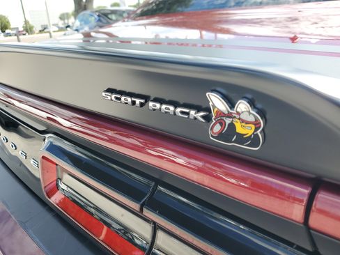 Used 2022 Dodge Challenger R/T Scat Pack w/ Shaker Package image 10