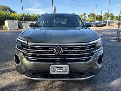 Used 2025 Volkswagen Atlas SEL AWD/4WD image 8