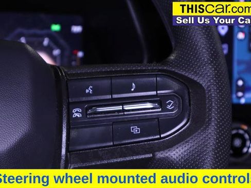 Used 2025 Chevrolet Colorado W/T w/ WT Custom Package RWD image 18