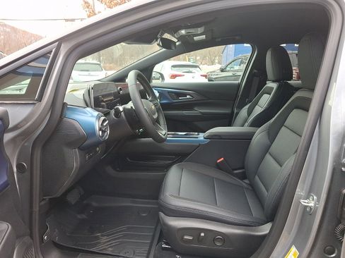 New 2026 Chevrolet Equinox EV LT image 13