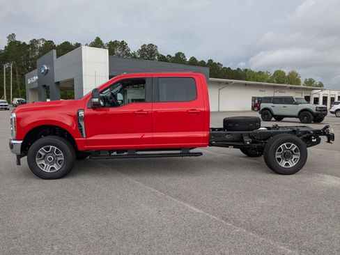 New 2025 Ford F350 Lariat image 5