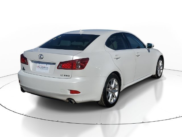 Used 2013 Lexus IS 250 w/ Premium Pkg Value Edition RWD image 4