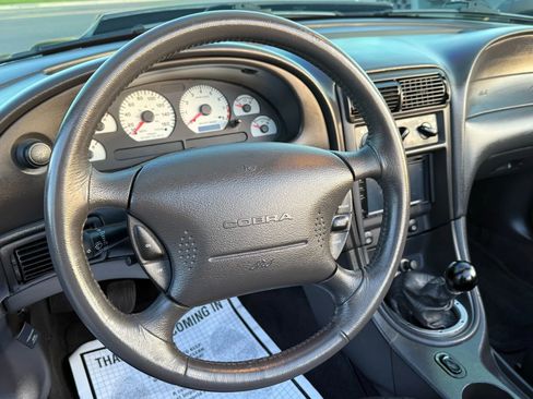 Used 2001 Ford Mustang Cobra image 32