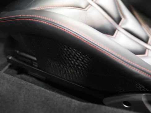 Used 2016 Ferrari 488 GTB RWD image 18