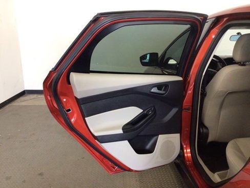 Used 2018 Ford Focus SE image 11